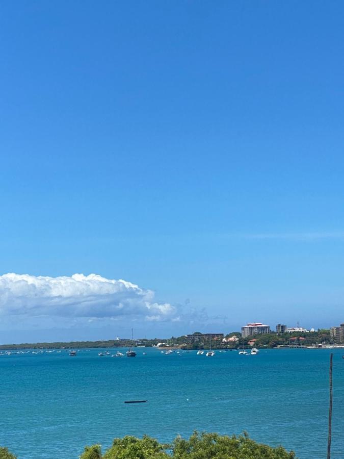 Beachfront M. A.Apartment دار السلام المظهر الخارجي الصورة