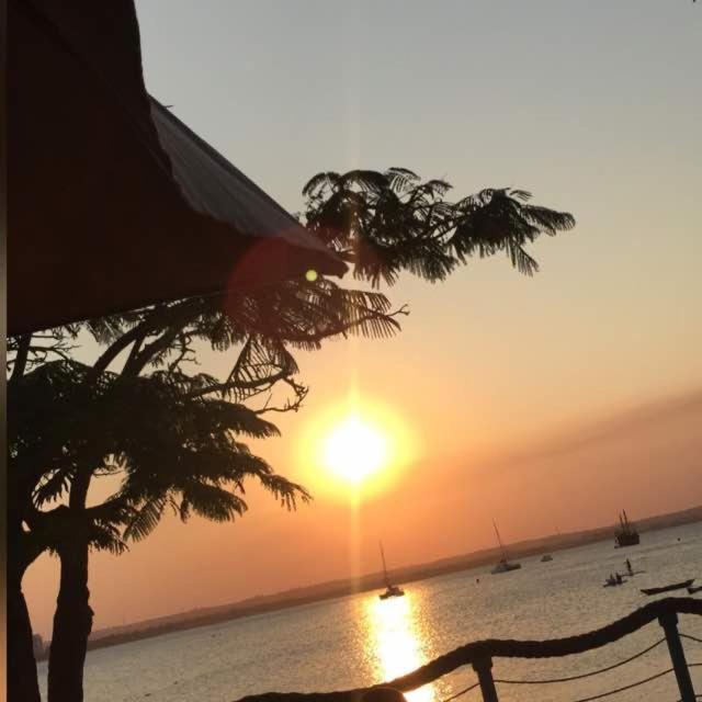 Beachfront M. A.Apartment دار السلام المظهر الخارجي الصورة